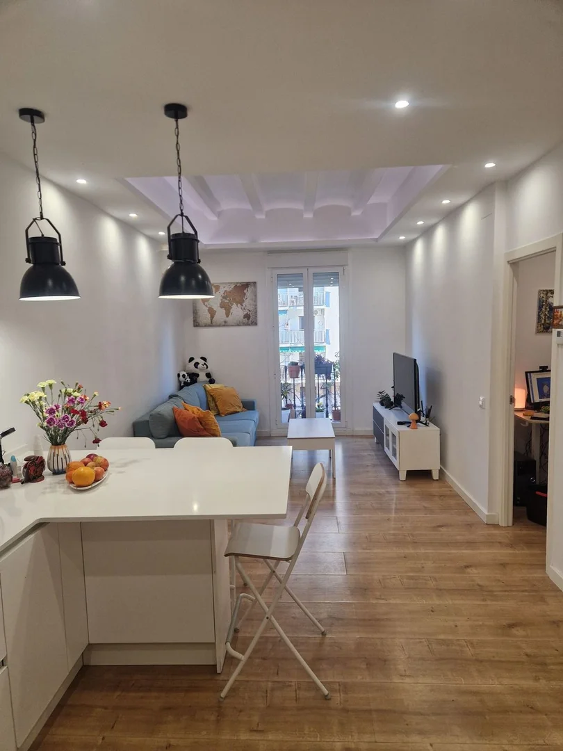 Piso en avenida de Mistral, 25 - Foto 4