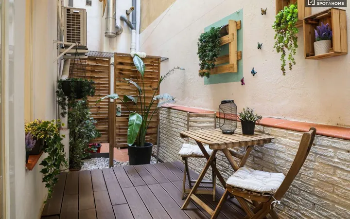 Piso en Calle de Lavapiés, Lavapiés-Embajadores - Foto 1