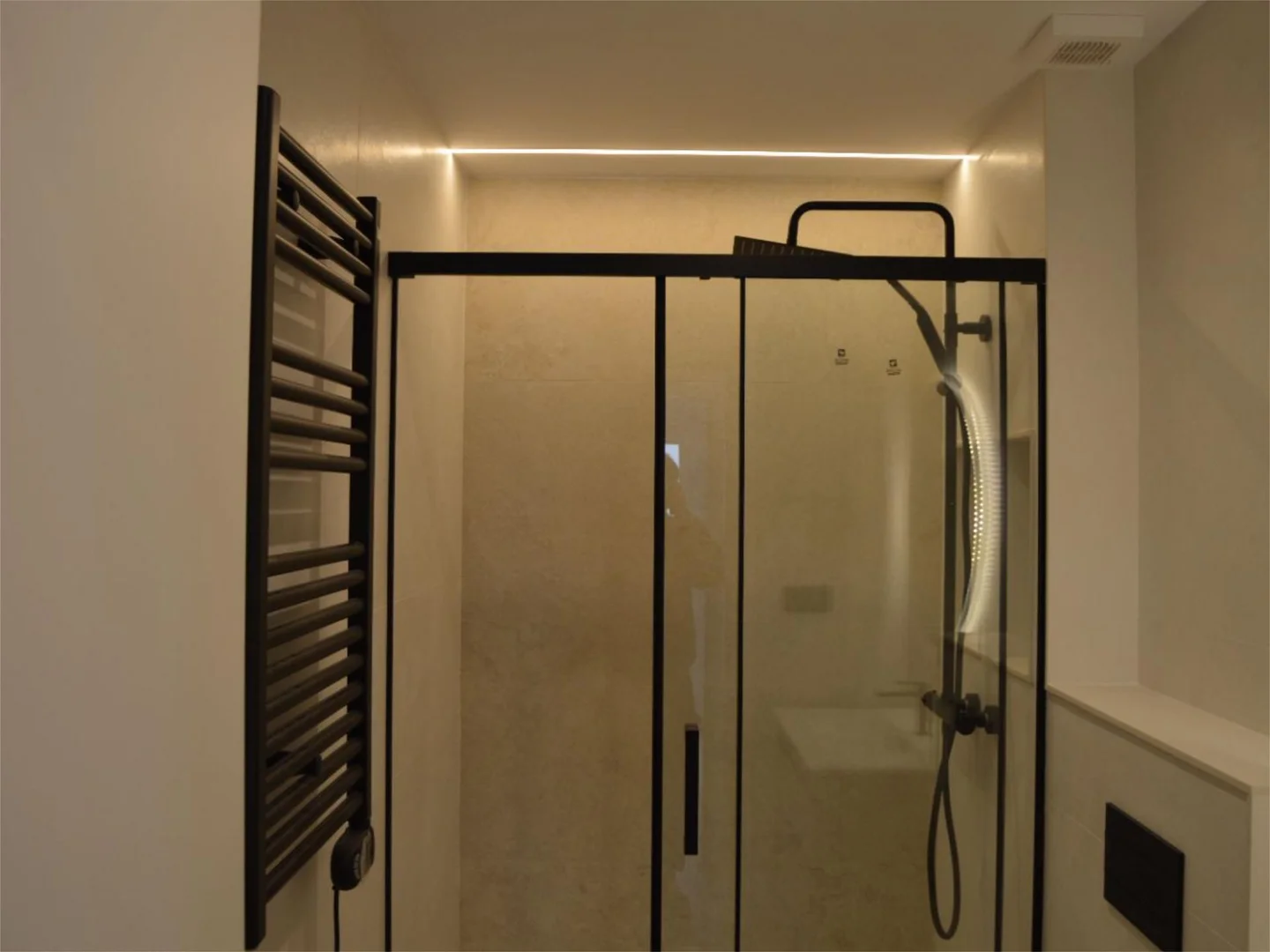 Piso en  Carrer de Josep Serrano 43 - Foto 21