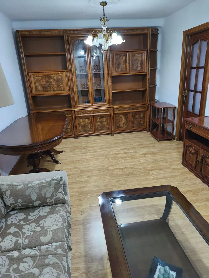 Piso en calle de Eugenia de Montijo, 78