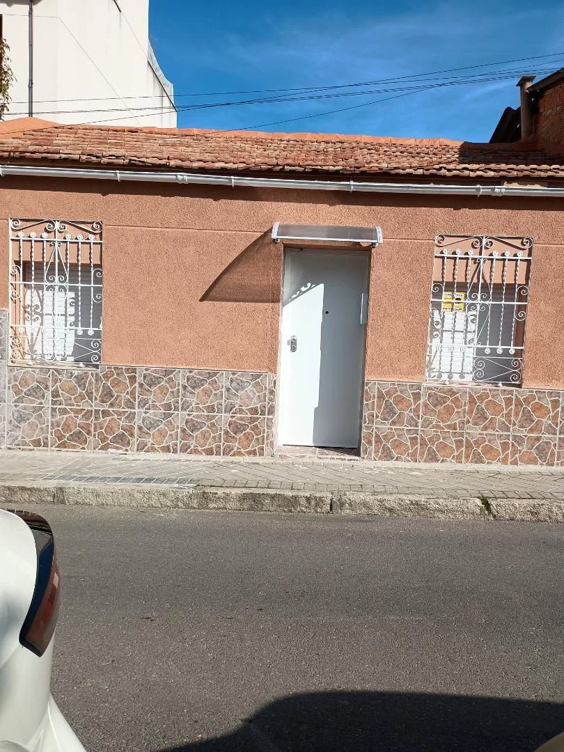 Casa adosada en  Calle de Haro 15 - Foto 4