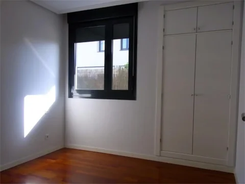 Piso en  Calle de Aguarón 54 - Foto 5