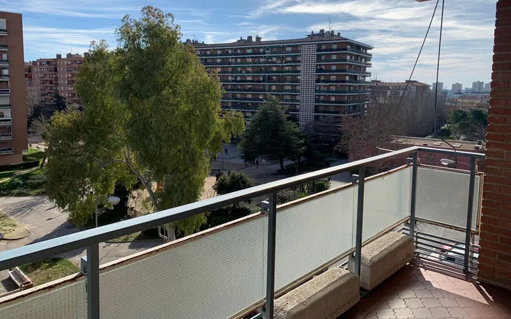 Piso en Pinar del Rey - Foto 1