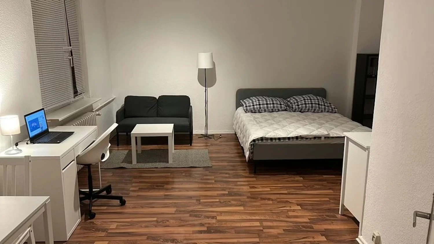 Piso en calle de Colombia, 21