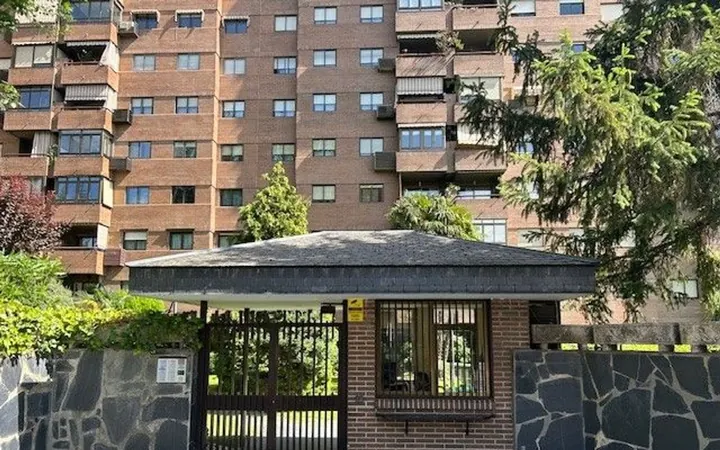 Piso en Calle de Alfredo Marqueríe, 53, La Paz - Foto 1