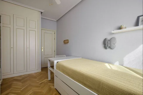 Piso en Av. del Talgo, 129 - Foto 1