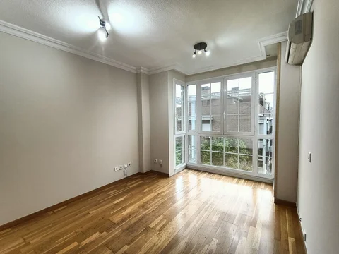 Piso en avenida Séptima, 25 - Foto 2