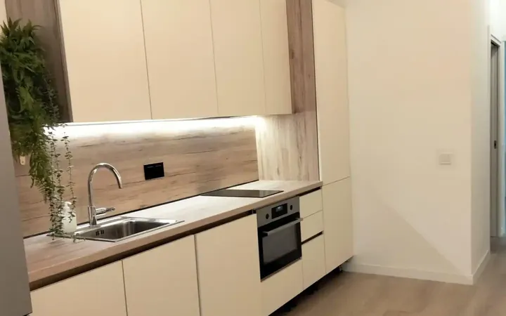 Apartamento en  Calle de Doña Berenguela 18 - Foto 3