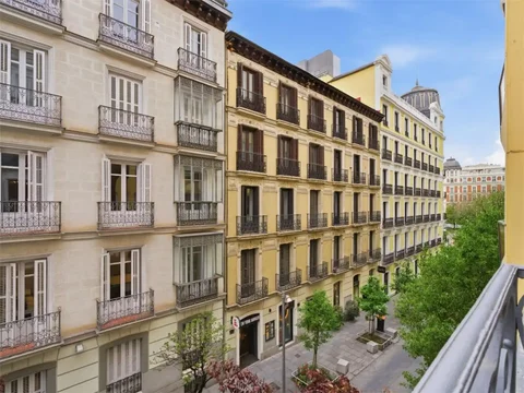 Piso en  Calle de Recoletos 9 - Foto 6