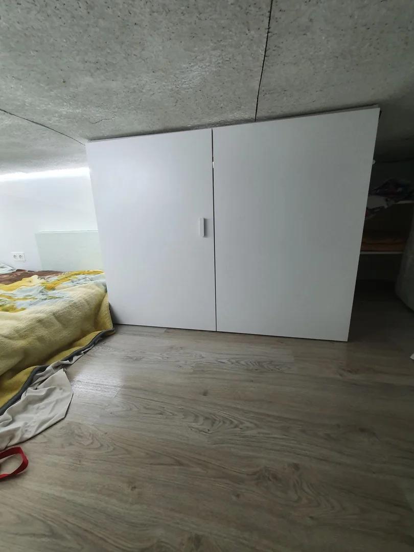 Estudio en travesía plata, 4