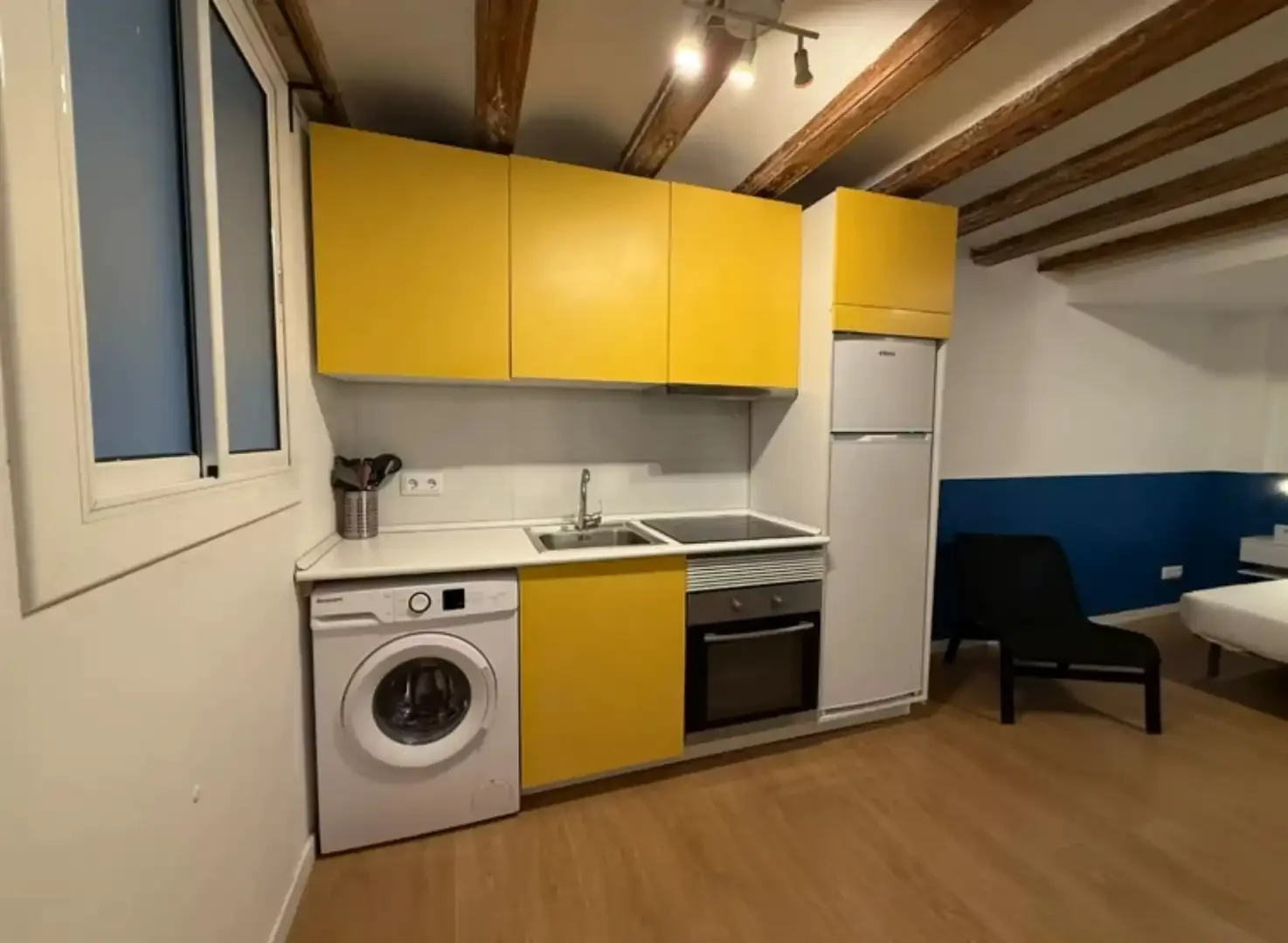 Estudio en  Carrer de Ferran 16 - Foto 7