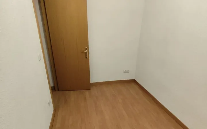 Piso en Calle de José María de Pereda, 28, Ventas - Foto 2