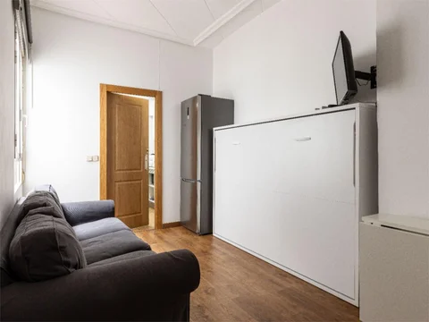 Piso en  Calle de Manuel Fernández y González 7 - Foto 1