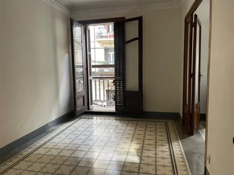 Piso en  Passatge de Marimon 7 - Foto 3