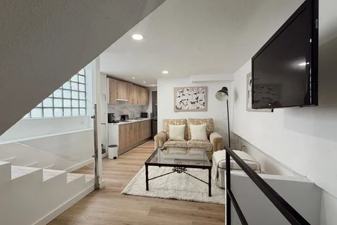 Piso en calle Pinos Alta, 123 - Foto 1