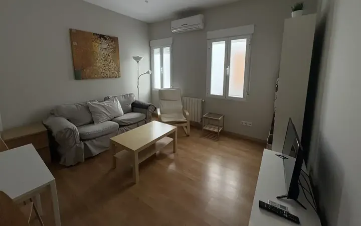 Piso en  Calle del Príncipe de Vergara 54B - Foto 1