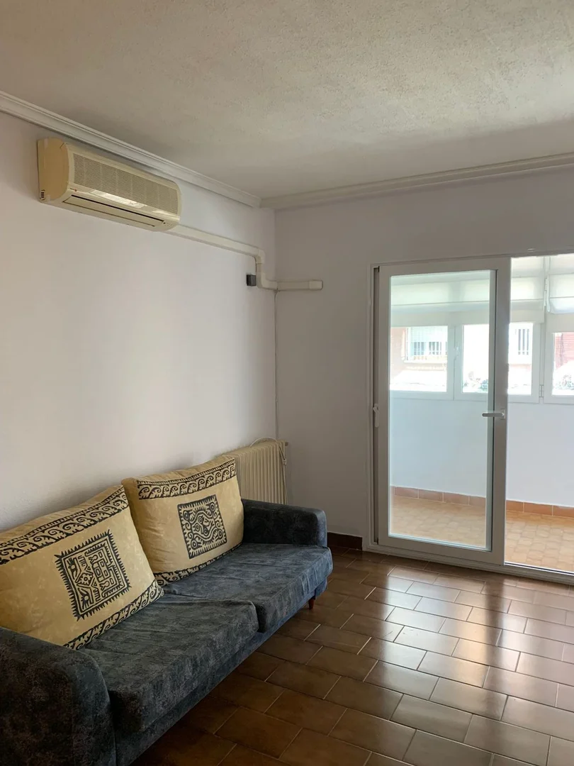 Piso en Barrio Guindalera - Foto 2