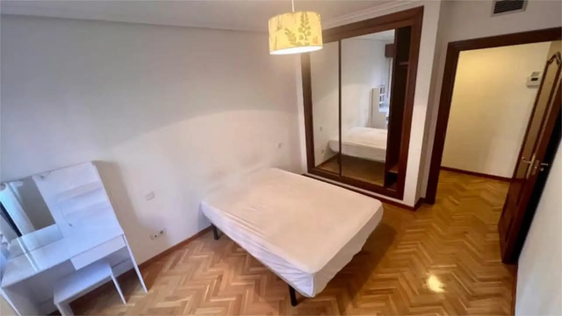 Piso en Embajadores - Foto 5