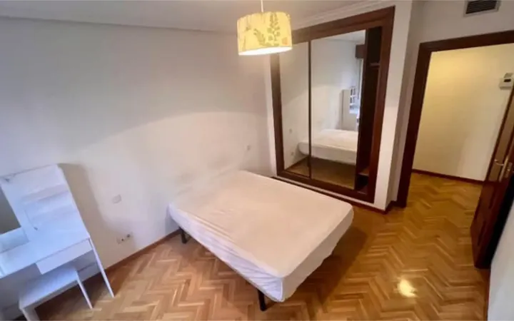 Piso en Embajadores - Foto 5