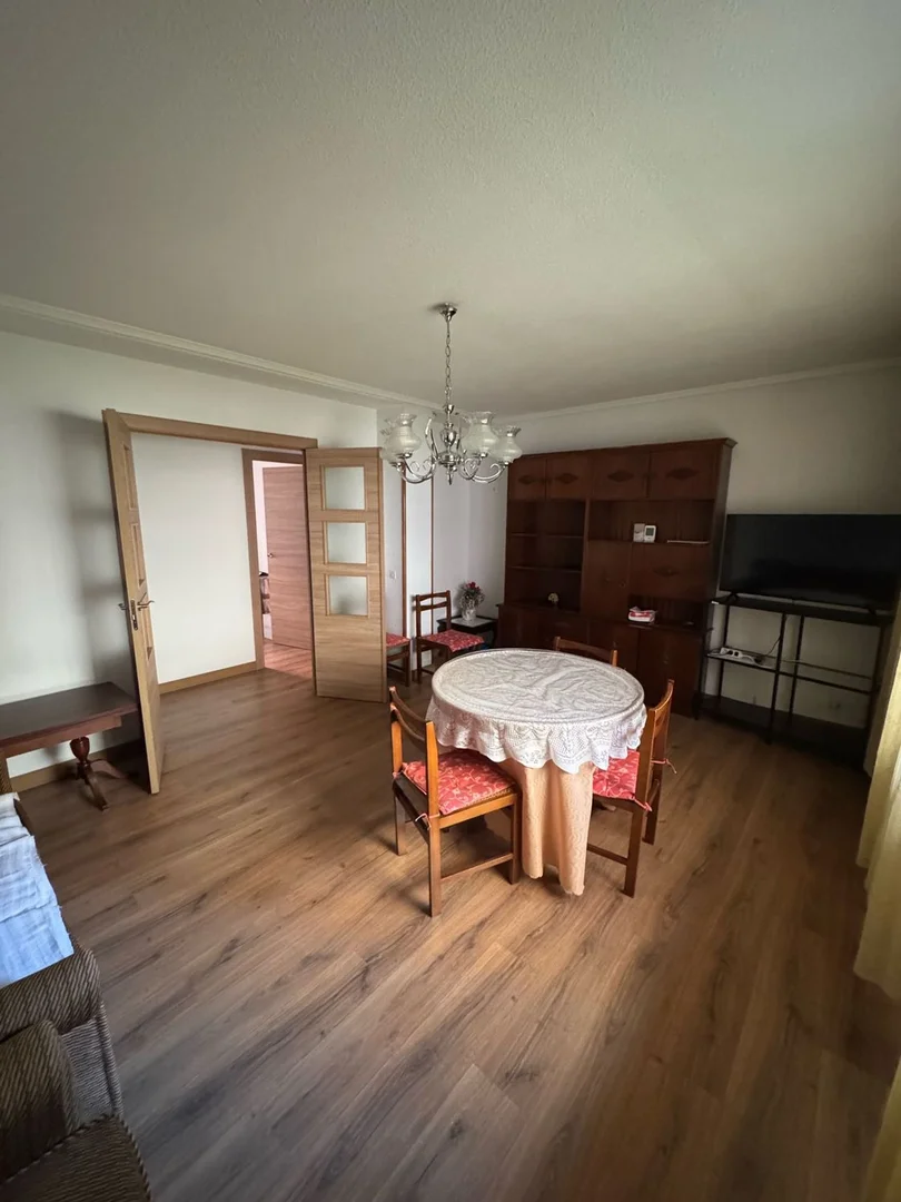 Piso en calle del Puerto Canfranc, 1 - Foto 1