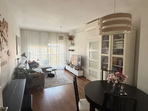 Piso en Gran Via de les Corts Catalanes, 849 - Foto 1