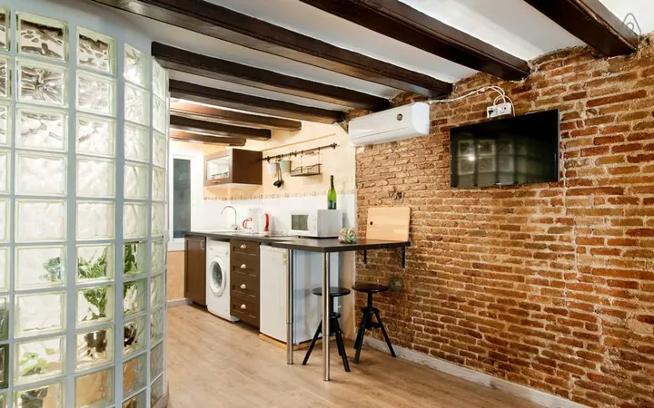 Estudio en Calle de la Reina Amàlia, 35, El Raval - Foto 2