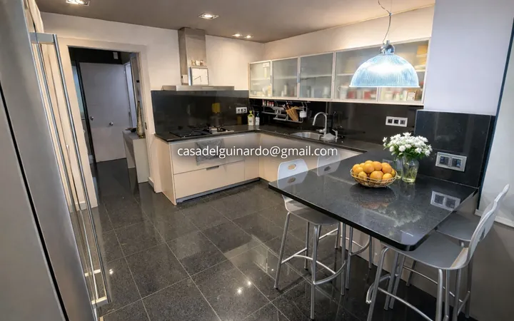 Chalet adosado en Ronda del Guinardó, 200 - Foto 2