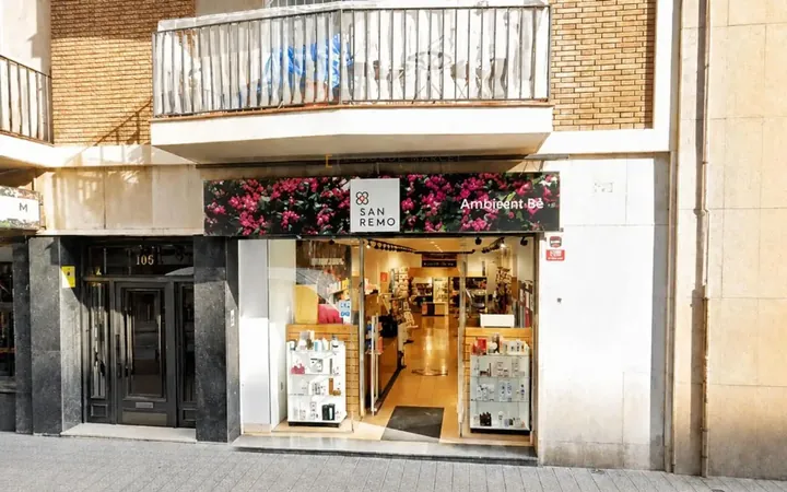 Local comercial en  Providència - Foto 1