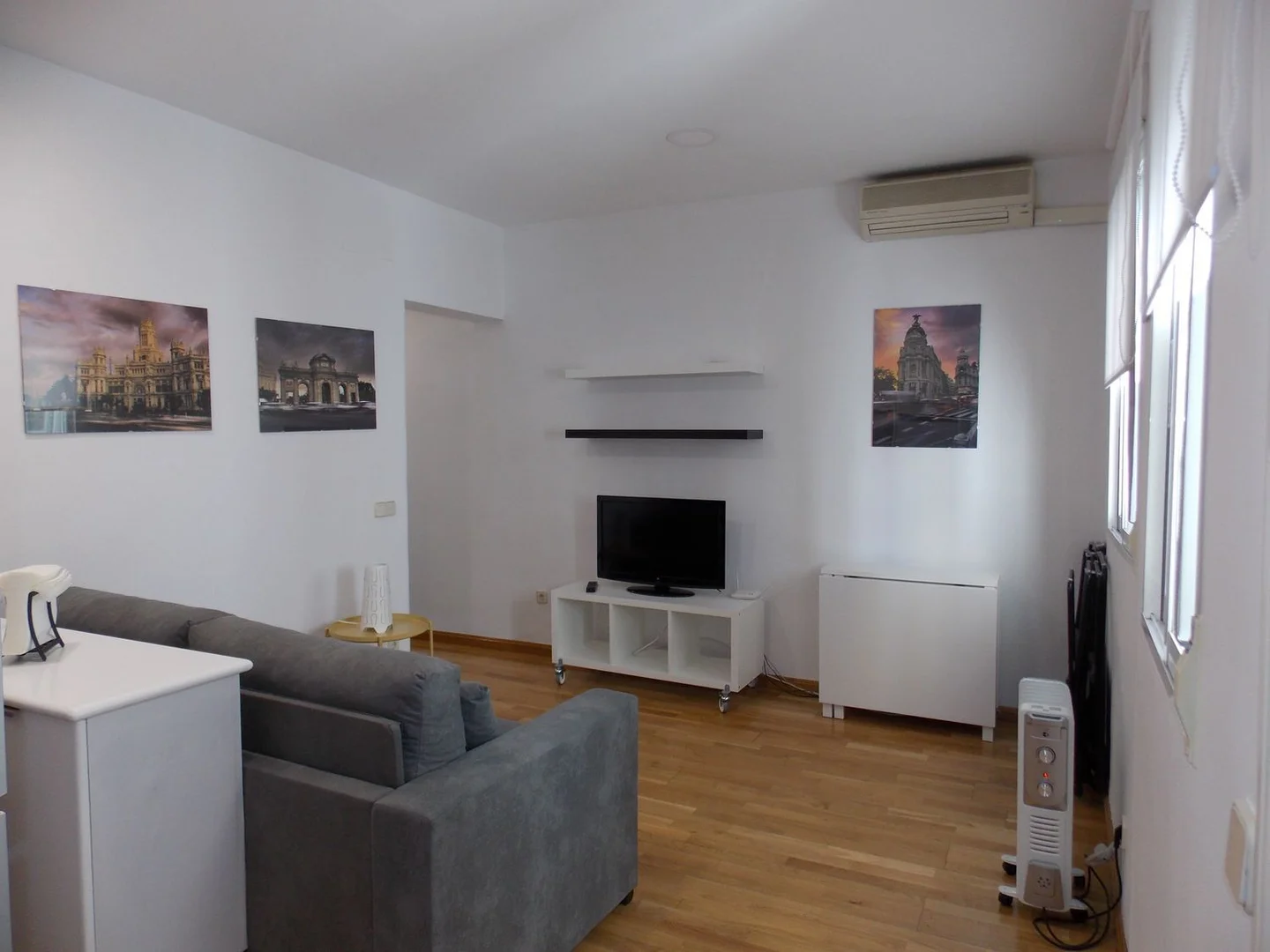 Piso en calle del Monte Esquinza, 7 - Foto 1