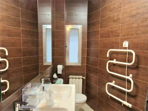 Piso en  Calle del Lago Iseo 5 - Foto 44