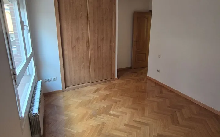 Piso en Calle de Sandalio López, 30, Tres Olivos - Valverde - Foto 5