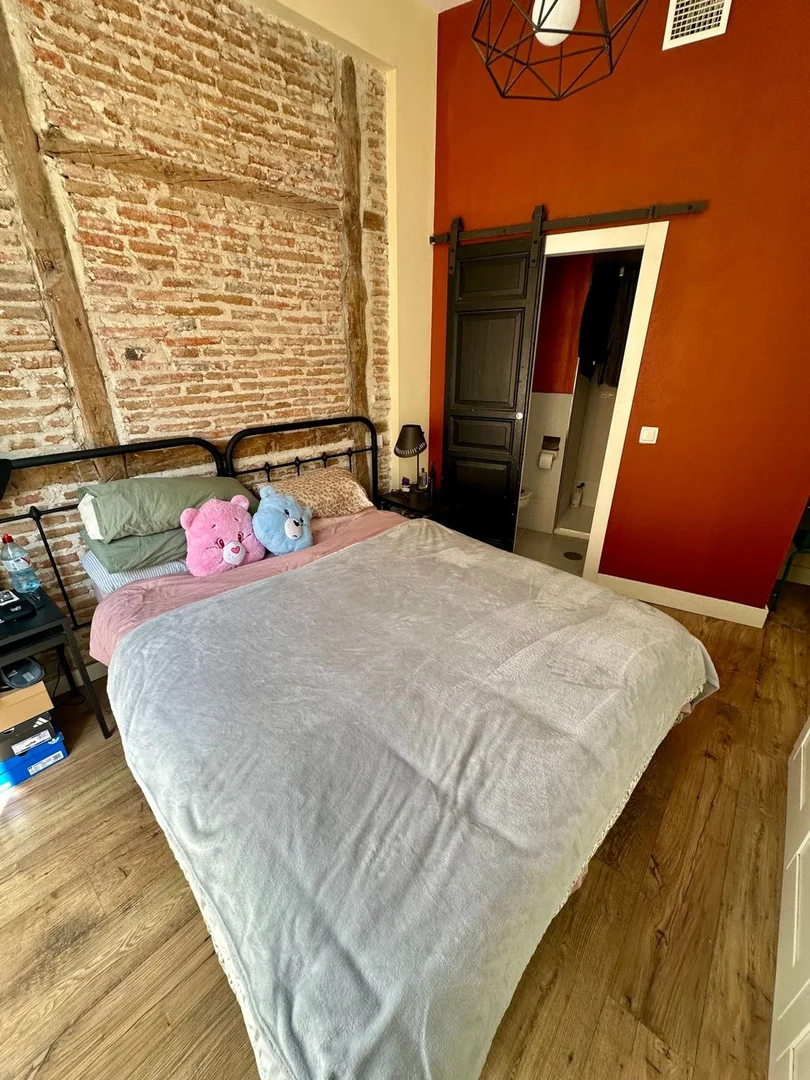 Piso en calle de Jesús y María, 3 - Foto 8