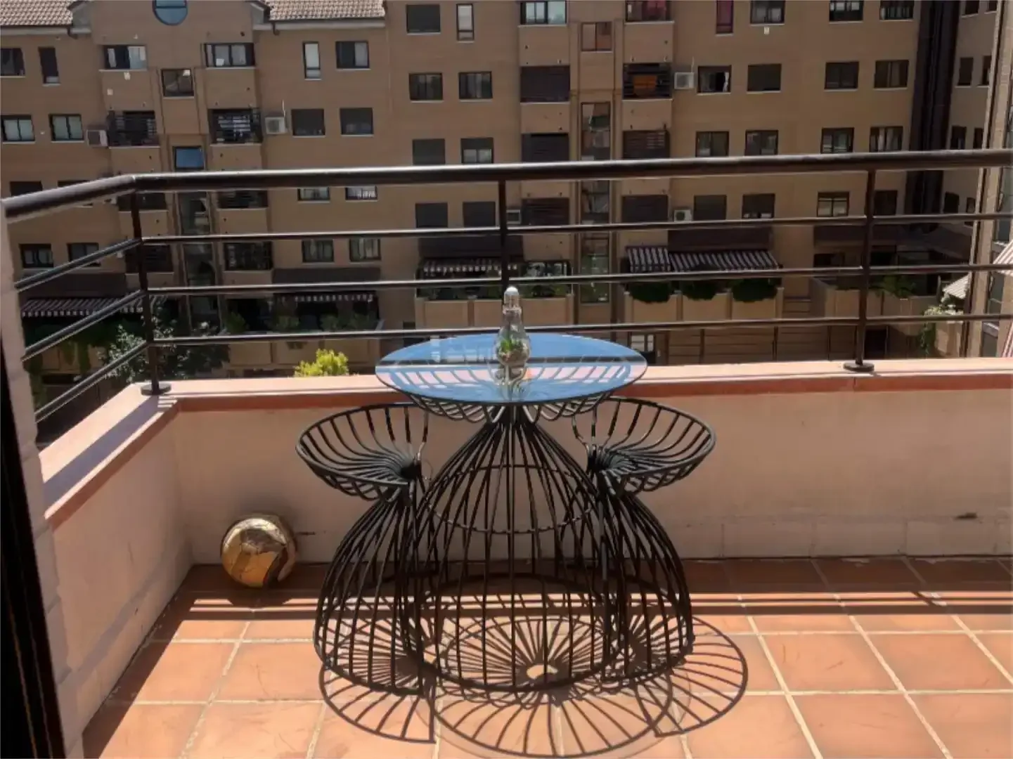 Piso en  Calle de María Sevilla Diago 36 - Foto 5