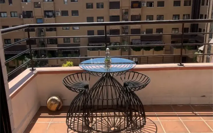 Piso en  Calle de María Sevilla Diago 36 - Foto 5