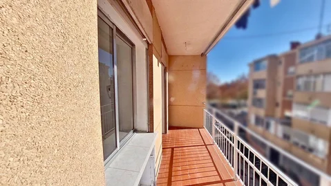 Piso en Barrio Palomeras sureste - Foto 3