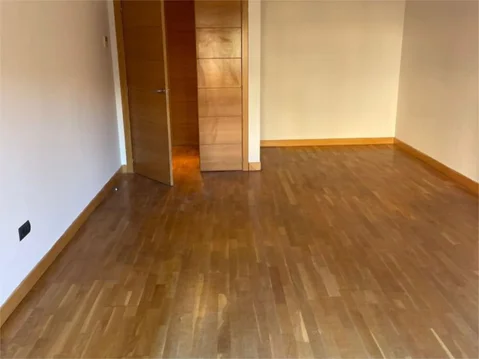 Piso en  Calle de Portomarín 11 - Foto 3