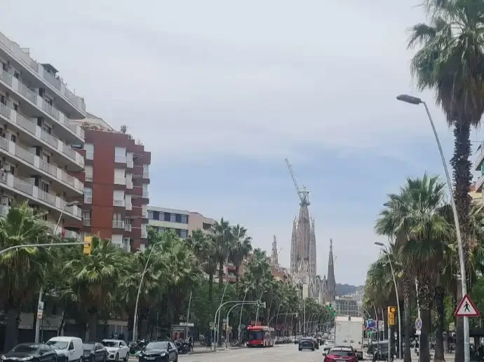 Local comercial en  Carrer de la Marina 138 - Foto 3