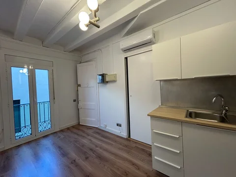 Estudio en calle d'En Mònec, 3 - Foto 4