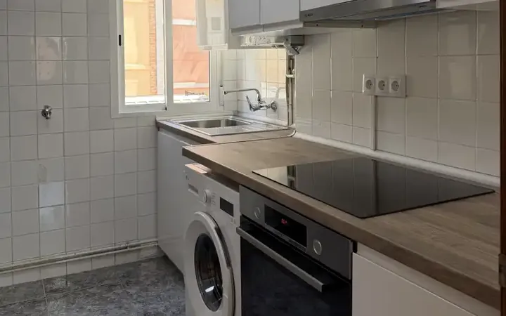 Piso en  Calle de Vázquez de Mella 27 - Foto 4
