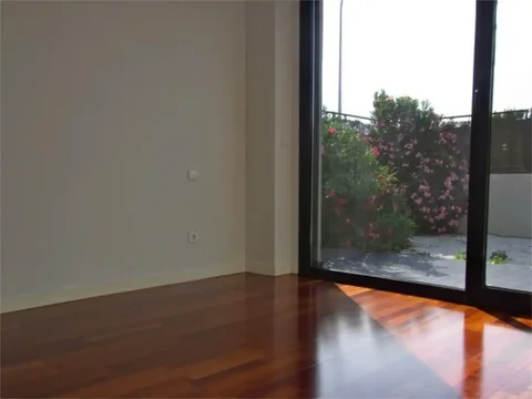 Piso en  Calle de Aguarón 54 - Foto 4