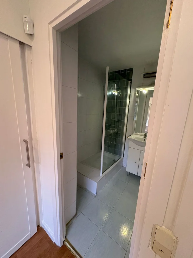 Piso en calle de la Infanta Mercedes, 105 - Foto 7