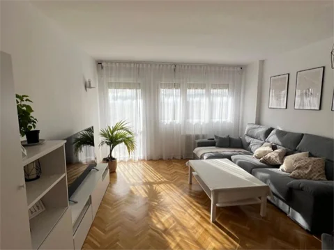 Piso en  Calle del Marqués de Lozoya 8 - Foto 3