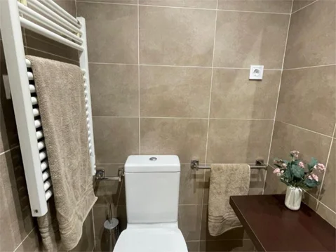 Piso en  Calle de Dulce Chacón 23 - Foto 28