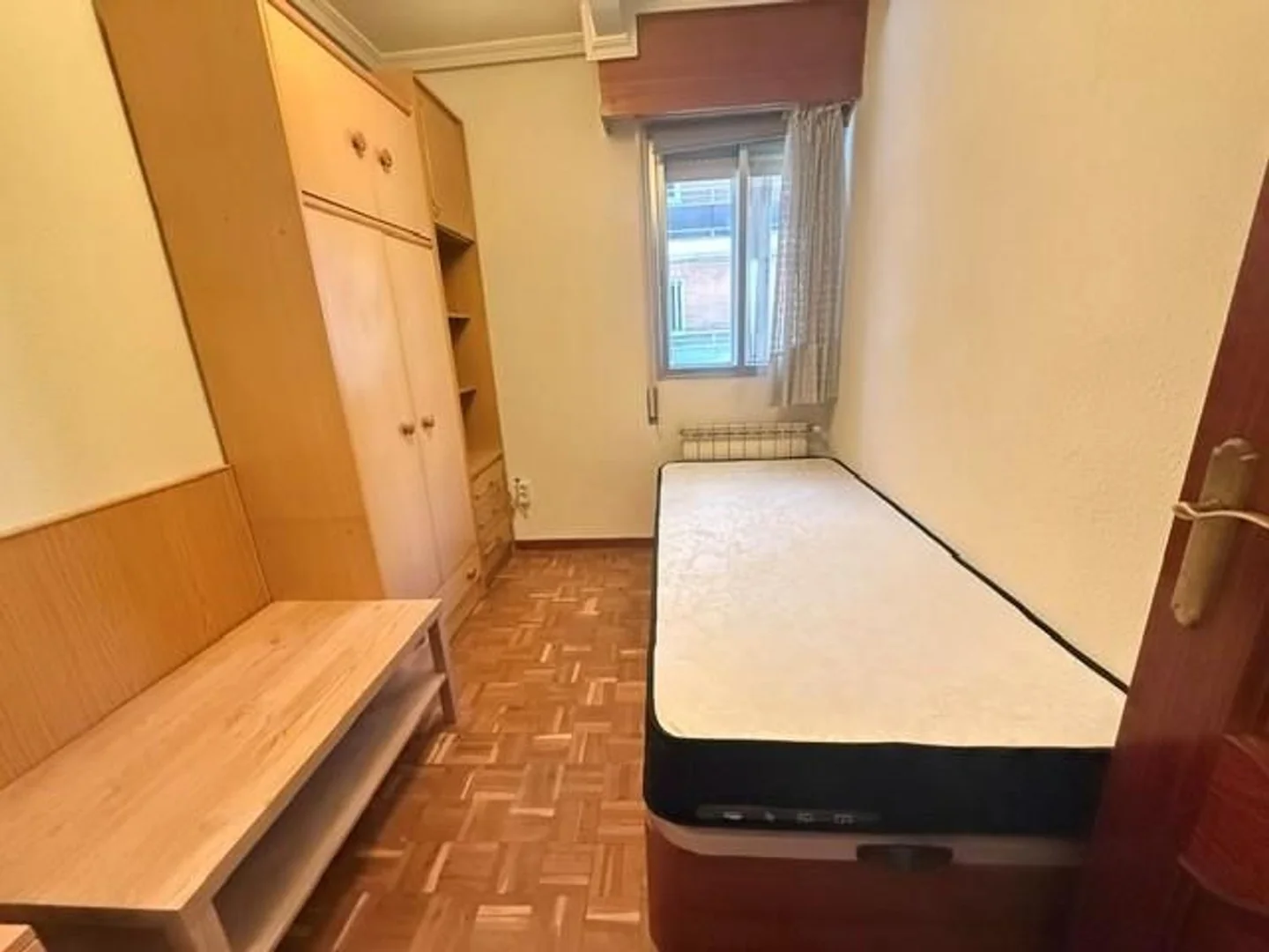 Piso en Calle de Guillén de Castro - Foto 10
