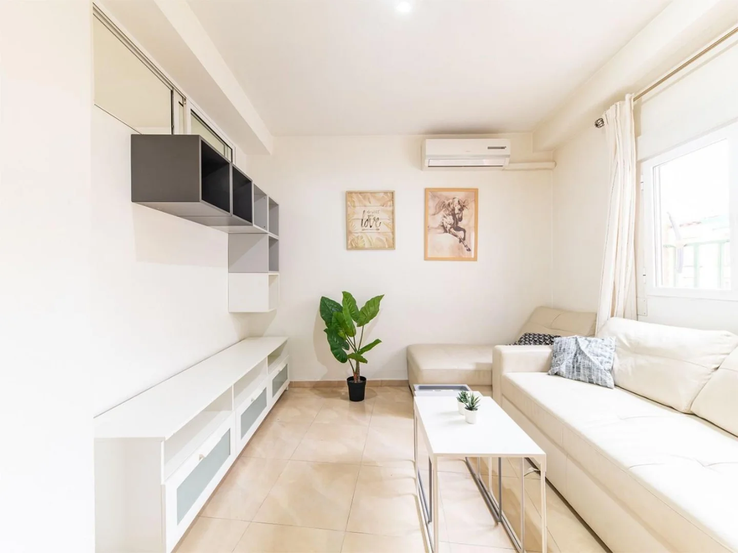 Piso en calle Calle de Embajadores 35