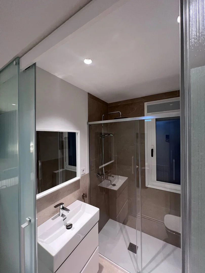 Estudio en calle de Ayala, 81 - Foto 4