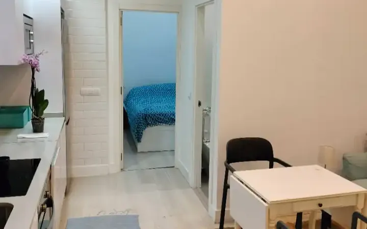 Piso en  Calle de Eugenio Sellés 8 - Foto 4
