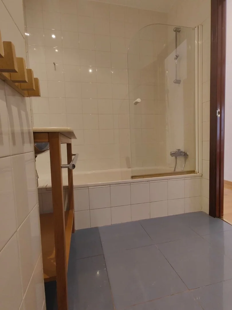 Piso en avenida de la Reina Victoria, 31 - Foto 5