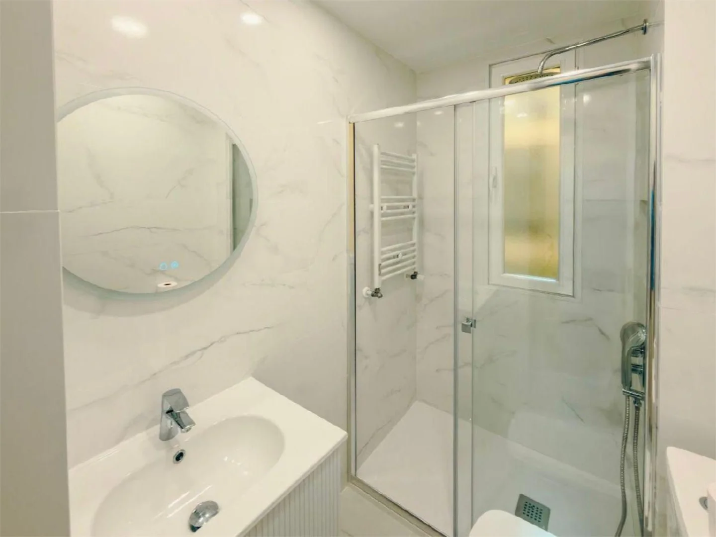 Piso en  Calle de Fernán González 36 - Foto 11