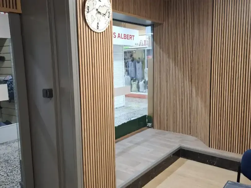Local comercial en  Carrer del dos de Maig 231 - Foto 8